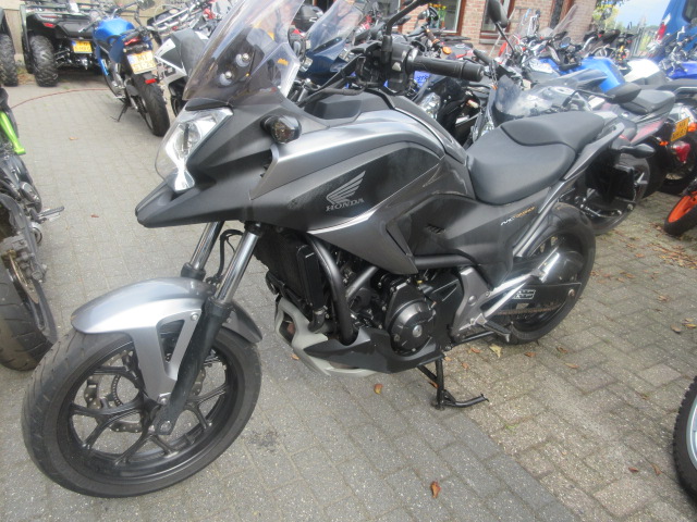 Honda - NC750X DCT C-ABS - &euro;4900,00